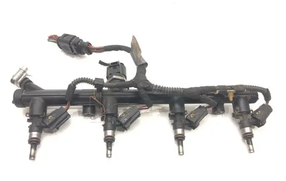 Skoda Octavia Mk3 (5E) Fuel main line pipe 06L906031A