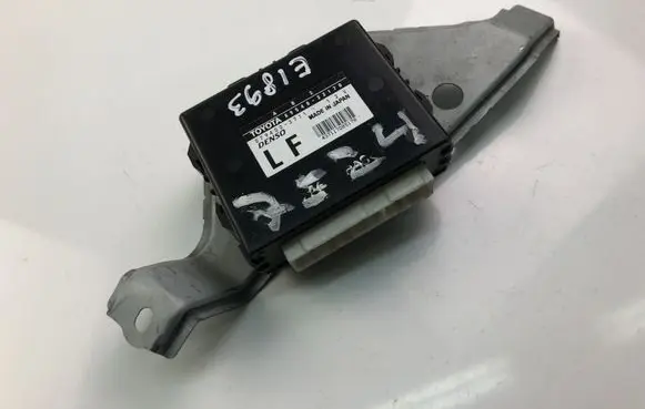Toyota Camry Other control units/modules 8954033170