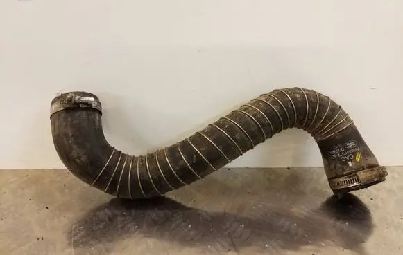 Land Rover Discovery 3 - LR3 Intercooler hose/pipe AH229F072AD D05WA