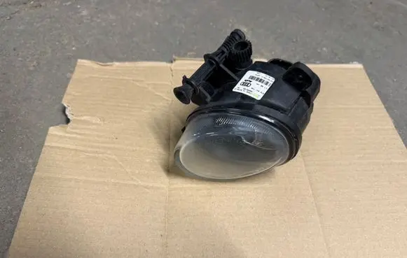 Audi A1 Front fog light 8T0941700