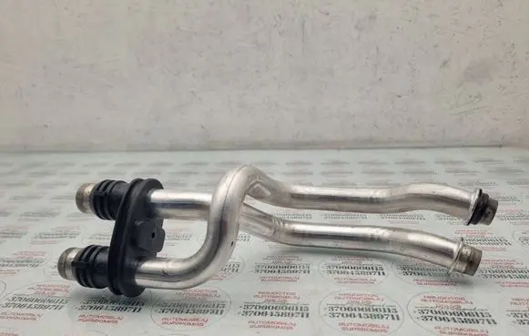 Volkswagen Touran I Heater radiator pipe/hose 1K1819857