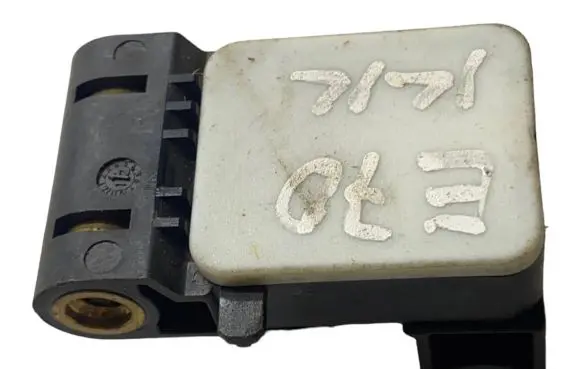 BMW X5 E70 Airbag deployment crash/impact sensor 6911003 0285003900