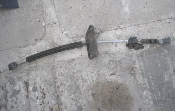 Volkswagen Multivan T6 Gear shift cable linkage 7E1713266