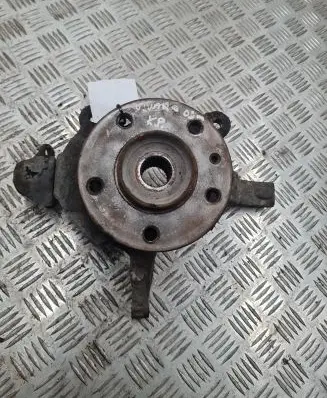 Opel Vivaro Front wheel hub