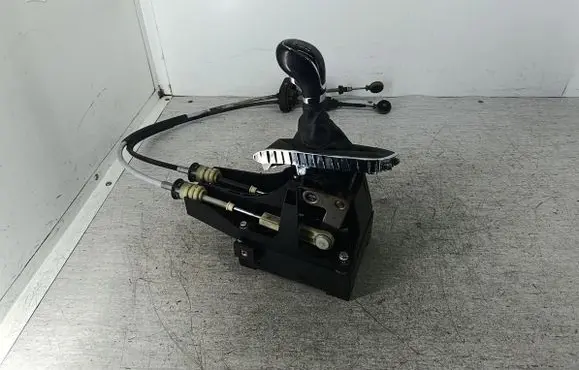 Opel Astra J Gear shifter/selector 8126201000