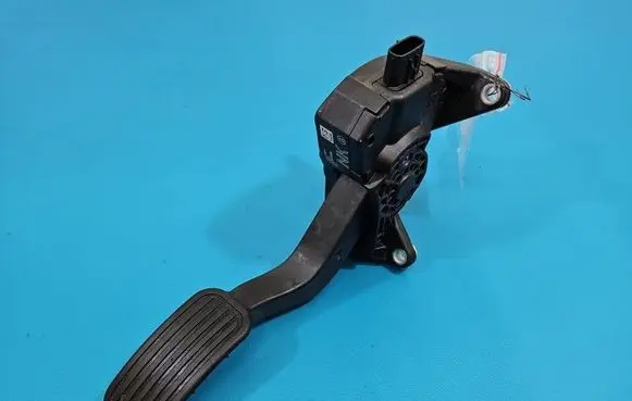 Toyota Corolla E210 E21 Accelerator throttle pedal 7811002211 IMPRK1574588