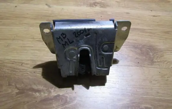 Mercedes-Benz ML W163 Tailgate/trunk/boot lock/catch/latch a1637400235 514898
