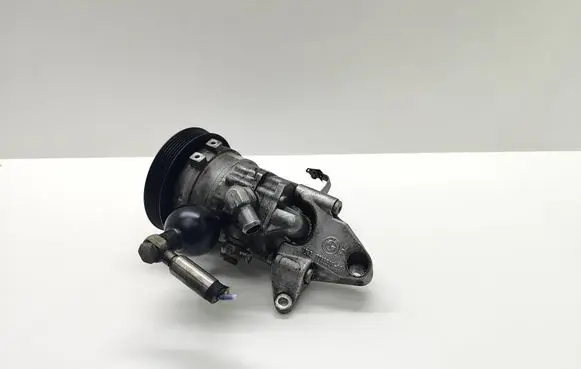 BMW 5 E60 E61 Power steering pump 6781269 678126901 7795298