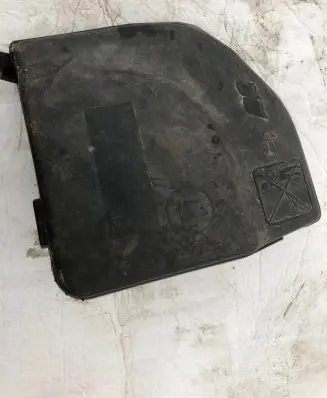 Peugeot Partner Fuse box cover 9658418180
