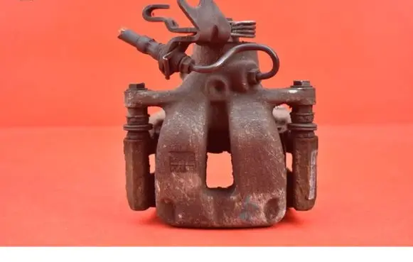 Volkswagen Eos Rear brake caliper