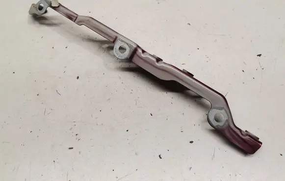 Fender mounting bracket