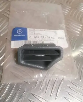 Mercedes-Benz Vito Viano W639 Rear air vent grill A6398310360