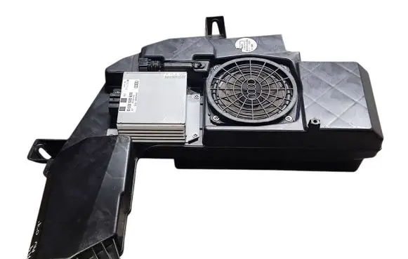 Audi A4 S4 B7 8E 8H Subwoofer speaker 8E9035382D 4913410306 8E9035223D