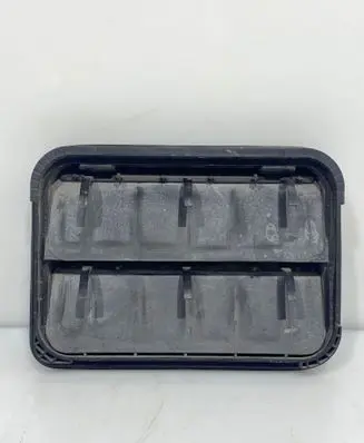 Citroen Jumpy Quarter panel pressure vent 9675506980