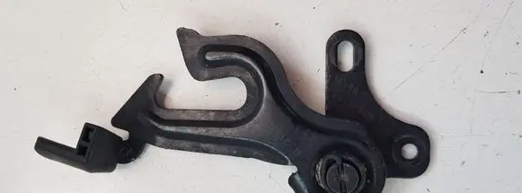 Volvo V40 Engine bonnet (hood) release handle 31218611