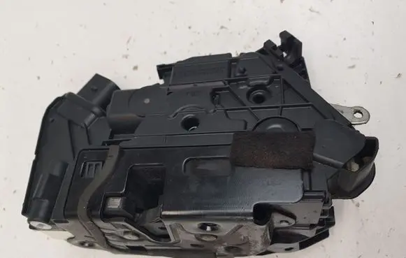 Seat Ibiza IV (6J,6P) Front door lock 5N2837015E