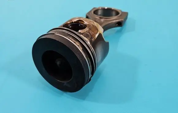 Piston