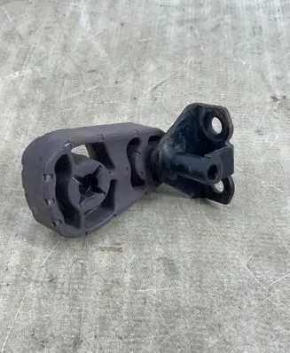 Mercedes-Benz ML W166 Muffler mount bracket/holder A1644921244