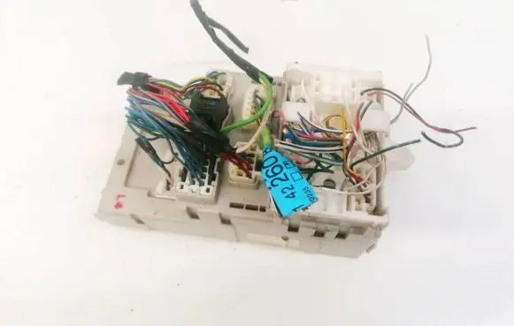 Toyota RAV 4 (XA20) Fuse box set 2C280386 2C28-0386