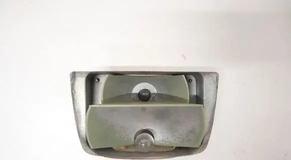 Mercedes-Benz COMPAKT W115 Headlight/headlamp dust cover LE1657AJ