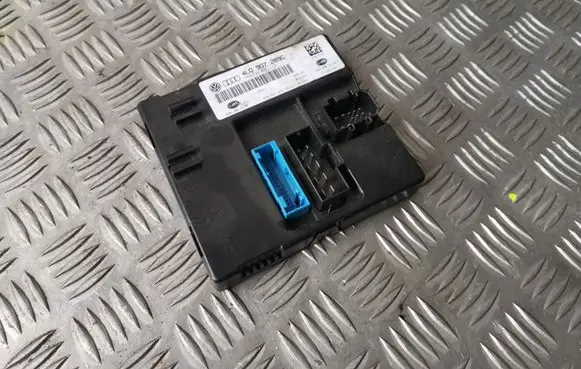 Audi Q7 4L Comfort/convenience module 4L0907289C 4L0910289F