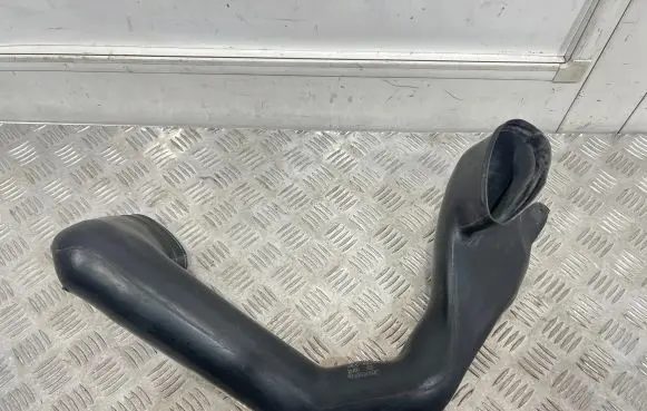 Volkswagen II LT Air intake duct part 2D0129521C