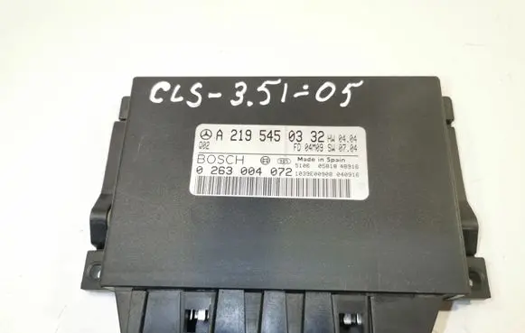 Mercedes-Benz CLS C219 Parking PDC control unit/module A2195450332 0263004072