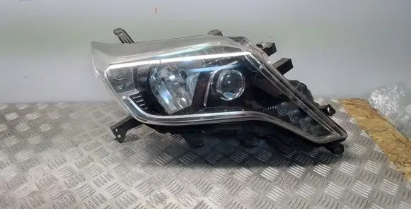 Toyota Land Cruiser (J150) Headlight/headlamp