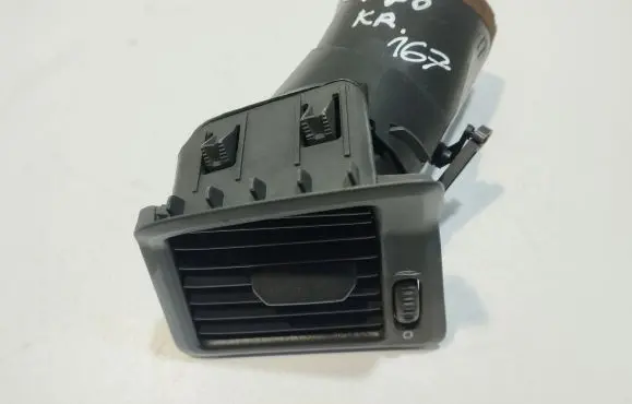 Volvo V70 Dashboard side air vent grill/cover trim 3409373