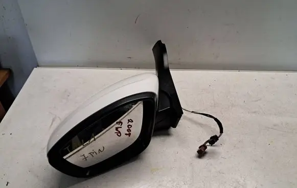 Peugeot 208 I Front door electric wing mirror