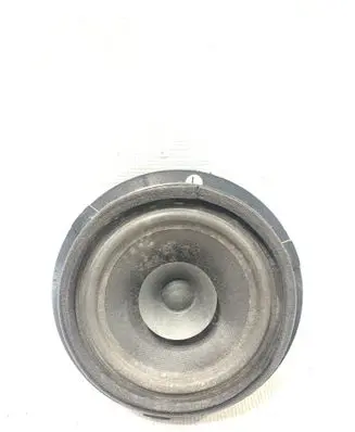 Suzuki Grand Vitara II Front door speaker