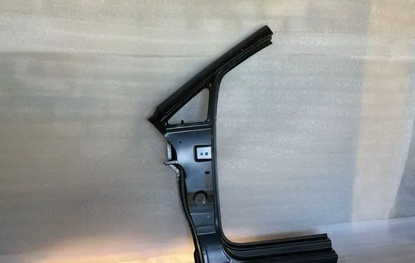 Volkswagen Caddy Other body part 2K0810209