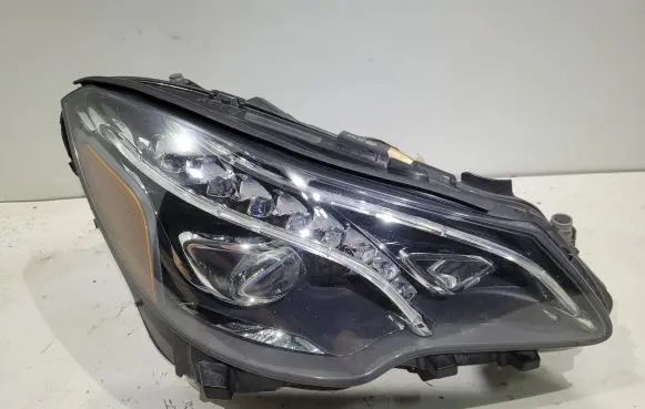 Mercedes-Benz E C207 W207 Headlight/headlamp A2079064400 A2078261091