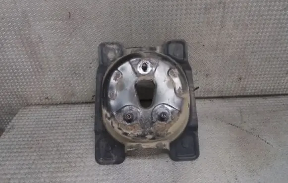 Honda CR-V Spare wheel mounting bracket 