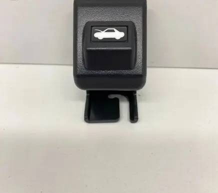Mazda CX-5 II Engine bonnet (hood) release handle 