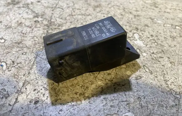 Volvo V50 Glow plug pre-heat relay 3M5T12A343AA UZBA 51252003