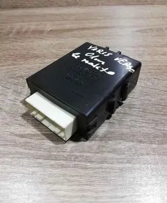 Toyota Yaris Verso Door control unit/module 8598052080 0515003540