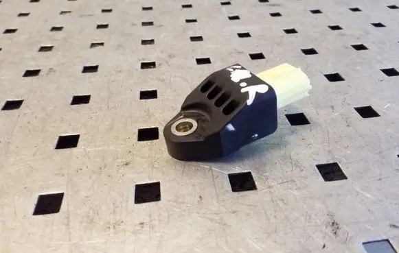 Subaru Forester SH Airbag deployment crash/impact sensor 98237AG000 7644EP0ML