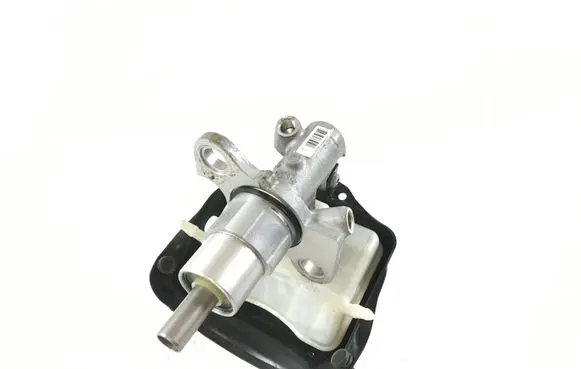 Audi A6 C7 Master brake cylinder 8K0611301A