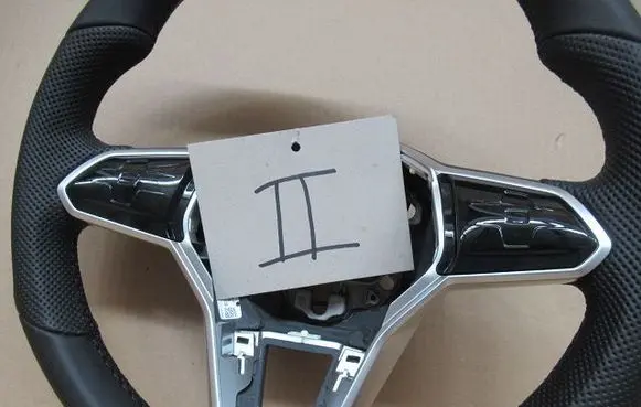 Volkswagen Touareg III Steering wheel 5H0419089CGYPGII