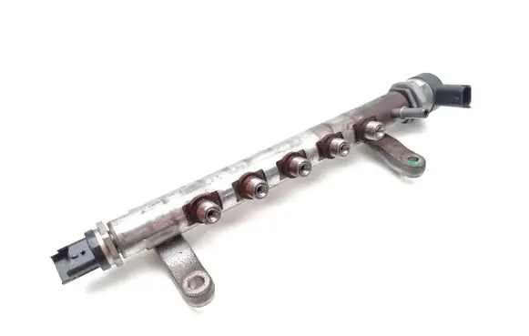 Fuel main line pipe