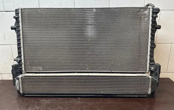 Volkswagen Polo V 6R Radiator set 6R0121253A 6R0145805H