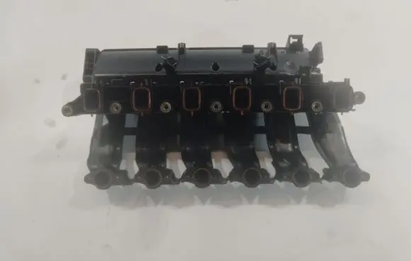 BMW 3 E90 E91 Intake manifold 7790700