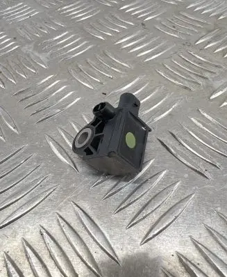 Mercedes-Benz C W205 Airbag deployment crash/impact sensor 2229051400 150128 04648