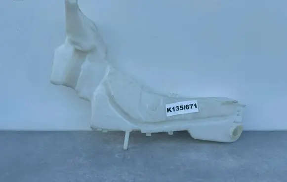 Ford Kuga I Windshield washer fluid reservoir/tank 3M51-13K163