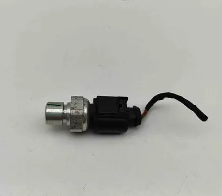 Audi TT TTS RS Mk3 8S Air conditioning (A/C) pressure sensor 5Q0959126A