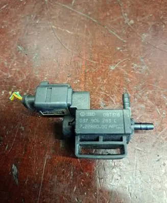 Audi A4 S4 B8 8K Turbo solenoid valve 037906283C 72288000
