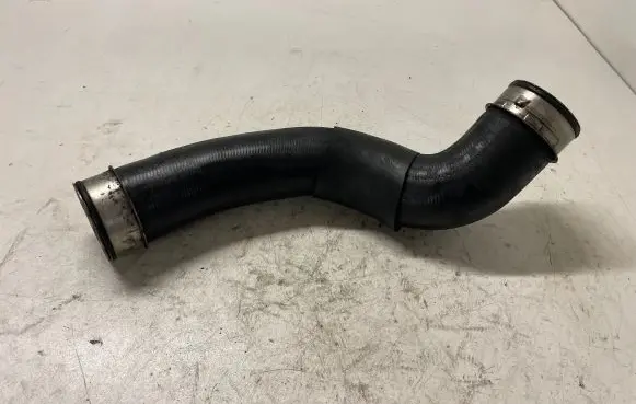 Mercedes-Benz E AMG W211 Intercooler hose/pipe A2115282082