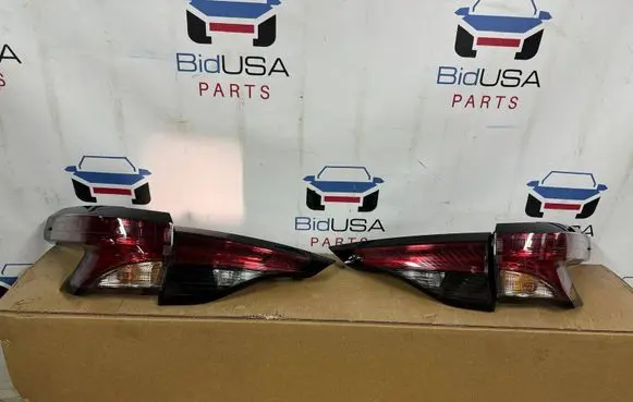 Toyota Sienna XL40 IV Rear/tail lights set 