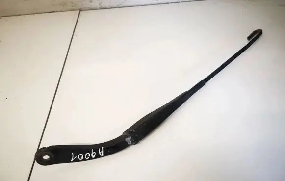 Dacia Sandero Front wiper blade arm 288803876r